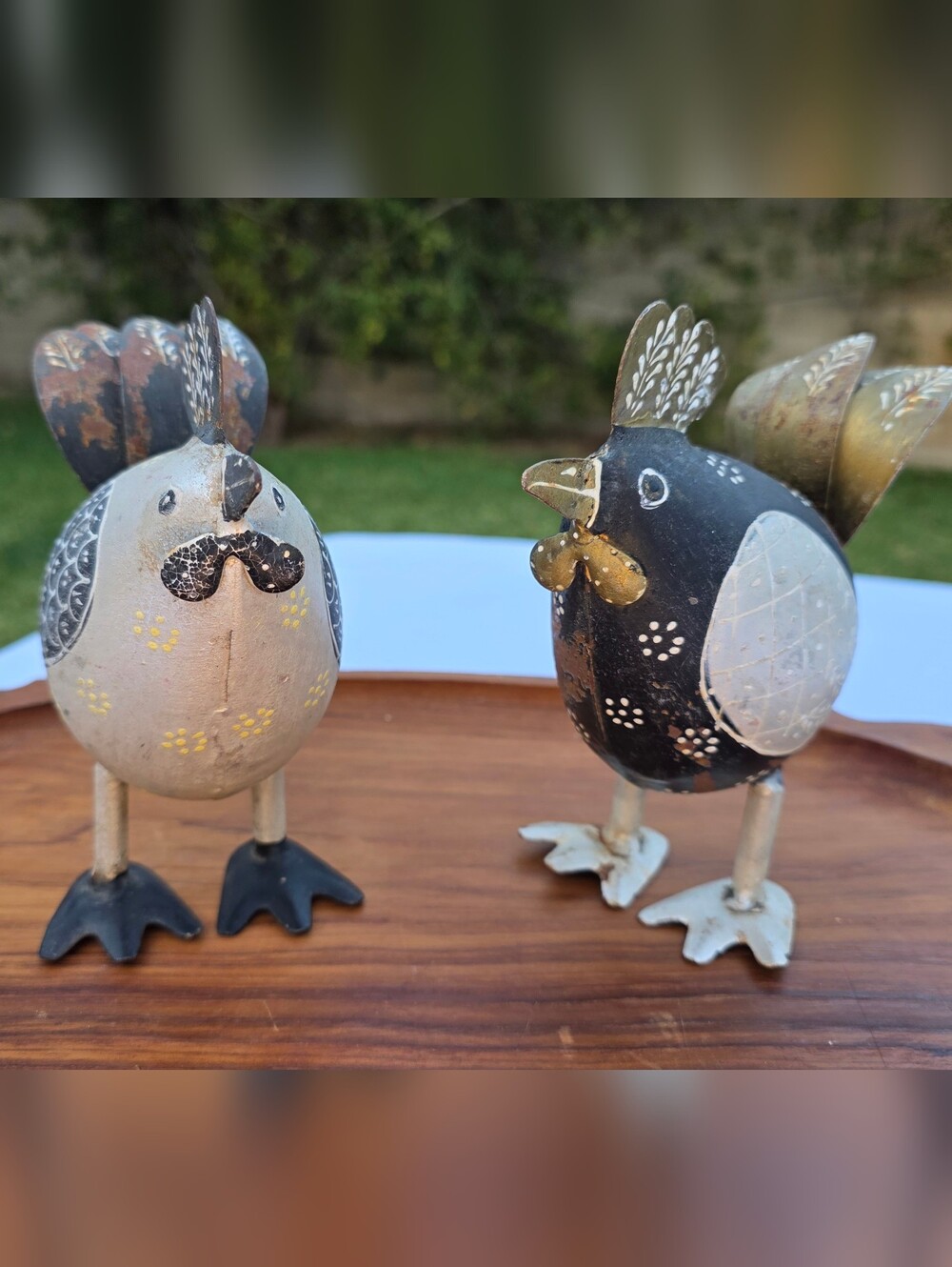 Vtg Cottagecore Rusty Metal Chicken Figurine Set • Farmhouse Folk Art Decor